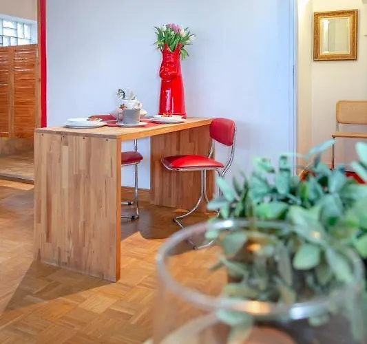 Strandgefluester _s4 _ 19_ *